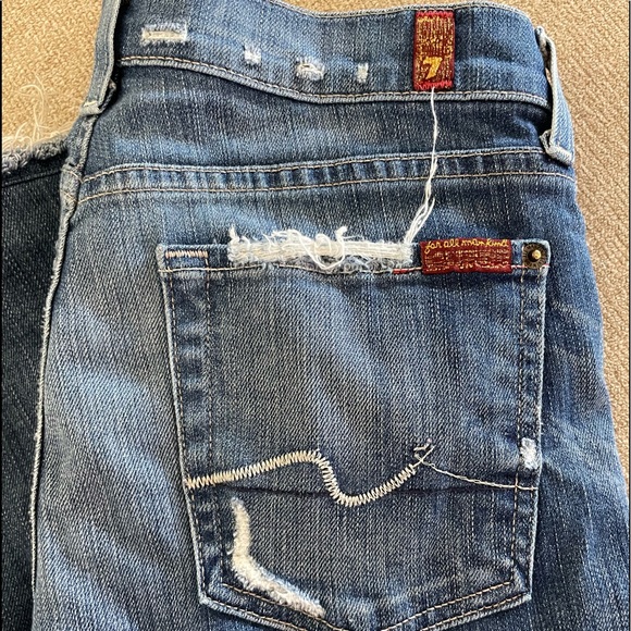 7FAM Distressed Bootcut - Picture 4 of 8